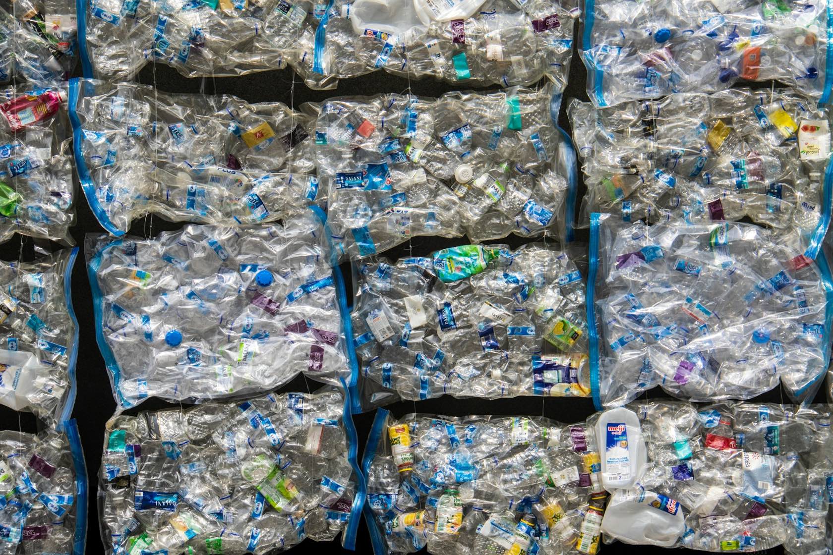 Pacas compactadas de botellas de PET